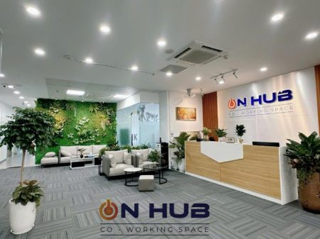 Khu vực lễ tân và tiếp khách tại OnHub Office