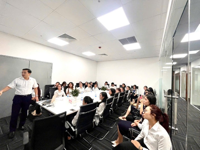 Đội ngũ nhân sự chuyên nghiệp